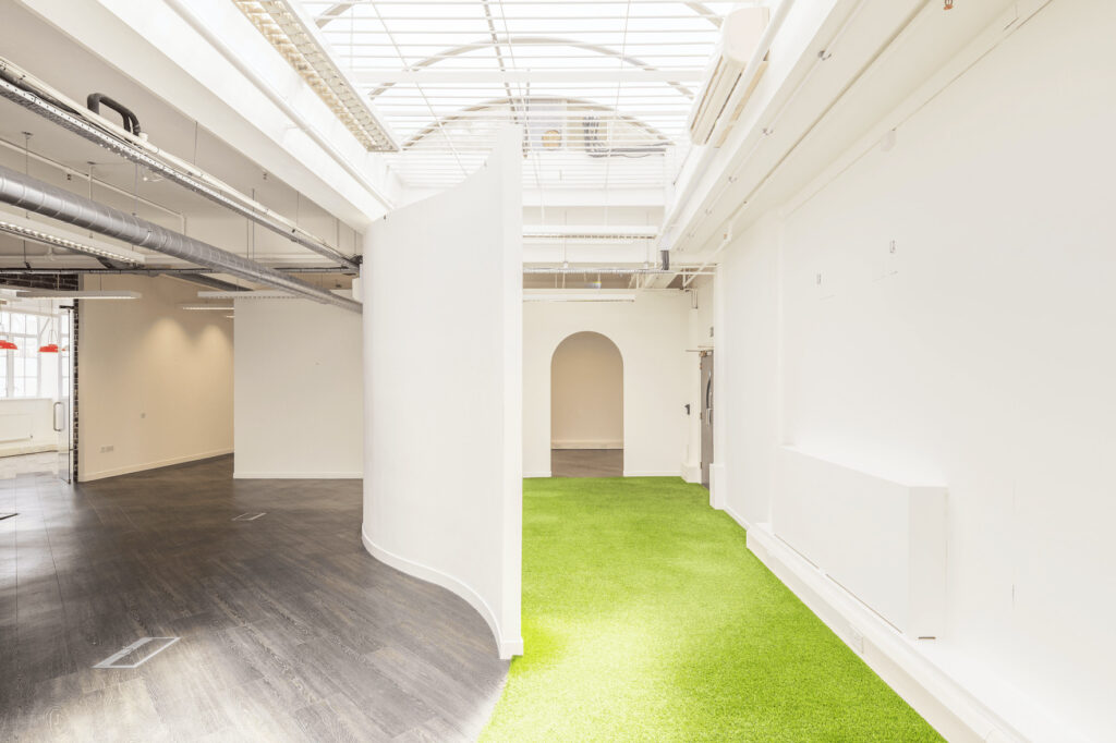 office to let in noho 50 Eastcastle Street Suite 395